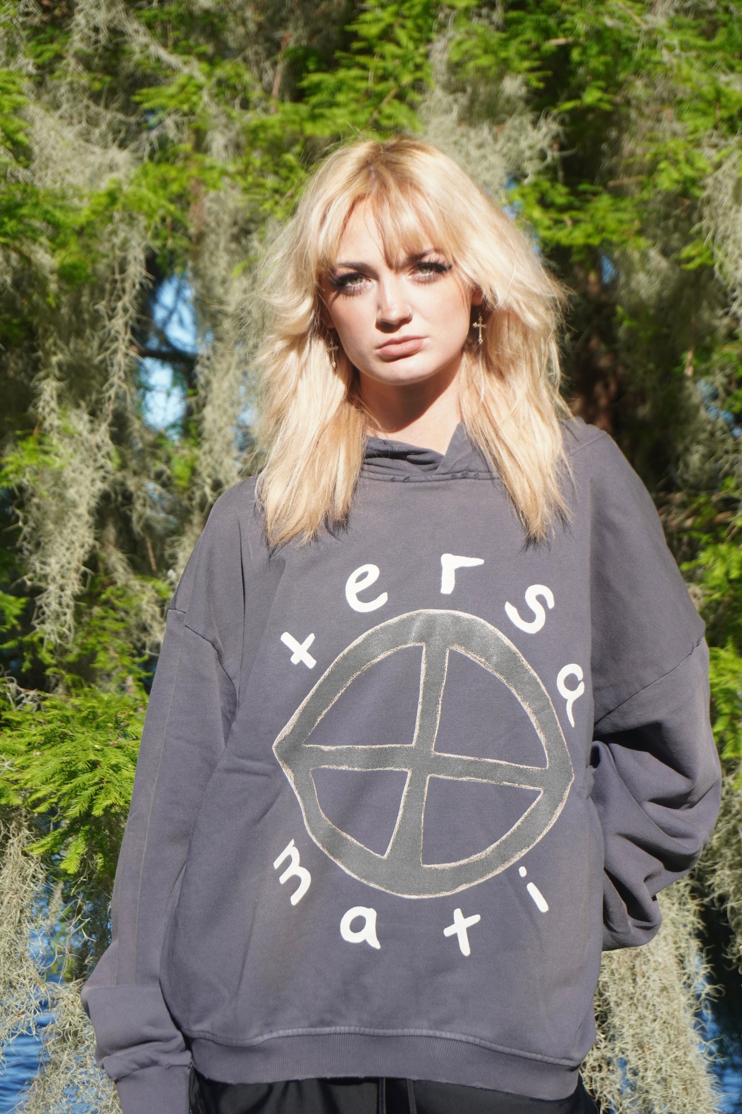 Tersa Mati Hoodie