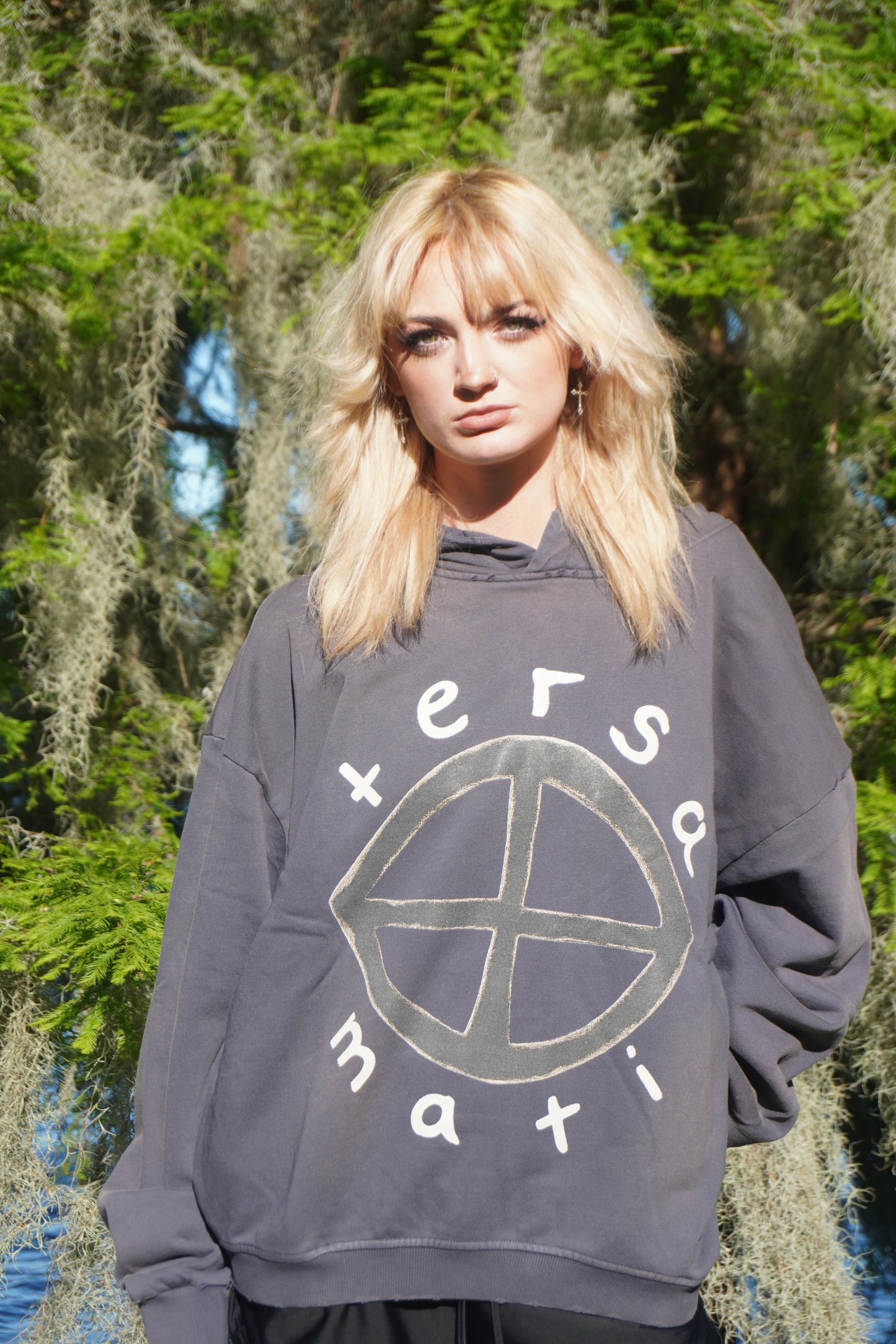 Tersa Mati Hoodie